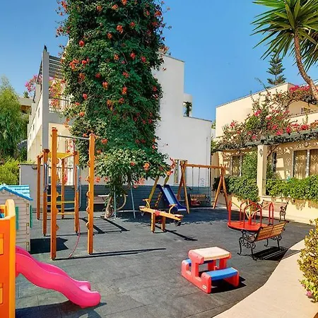 Ξενοδοχείο Forum 3*